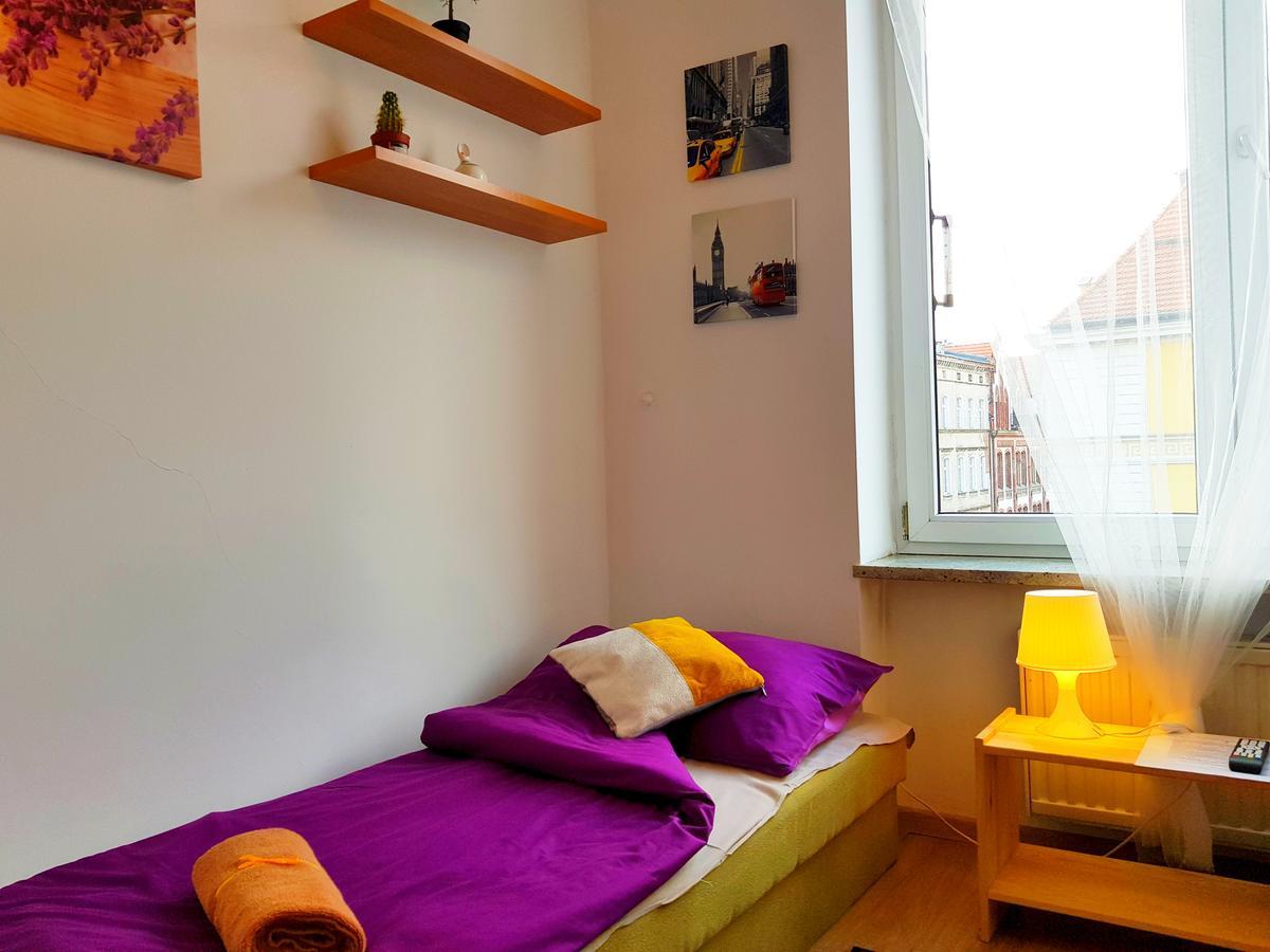 City Central Hostel Swidnicka Вроцлав Екстер'єр фото