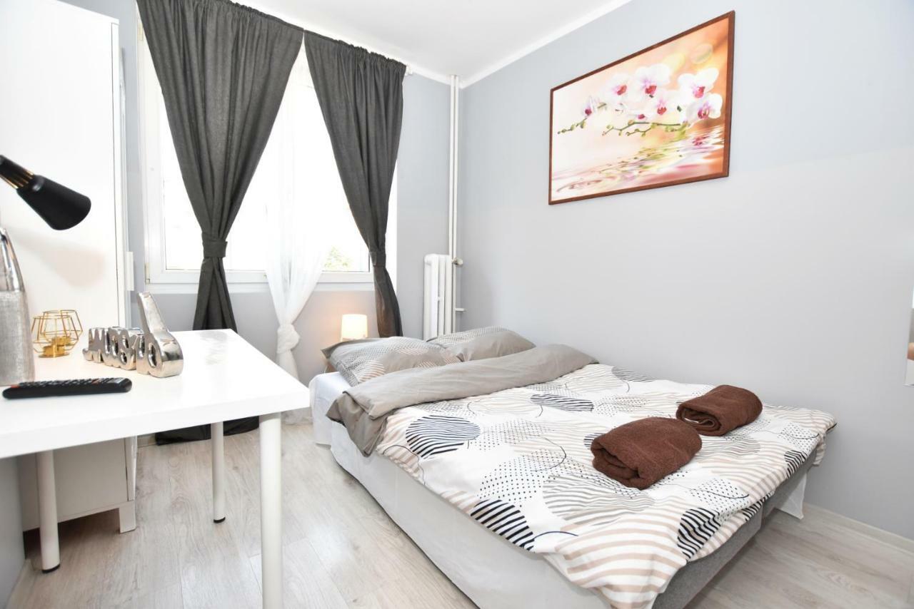 City Central Hostel Swidnicka Вроцлав Екстер'єр фото