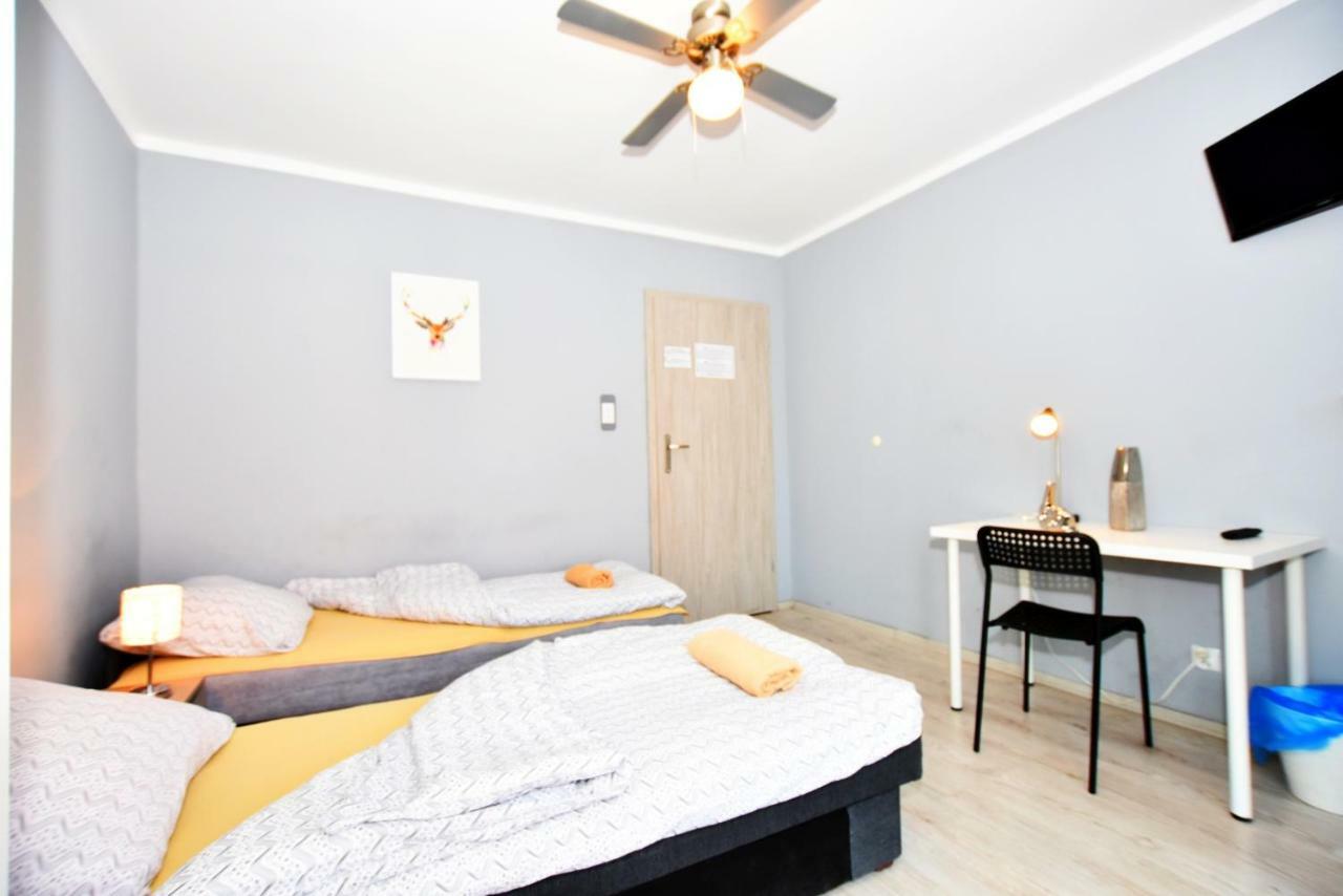 City Central Hostel Swidnicka Вроцлав Екстер'єр фото