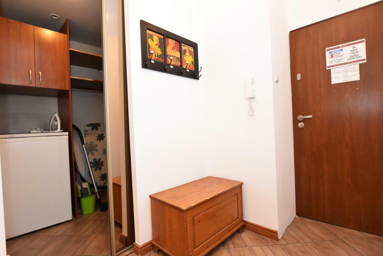 City Central Hostel Swidnicka Вроцлав Екстер'єр фото